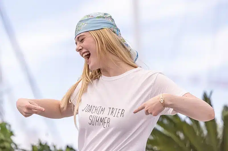 Elle Fanning Biography: Age, Net Worth 2026, Height, Boyfriend, Movies & Career