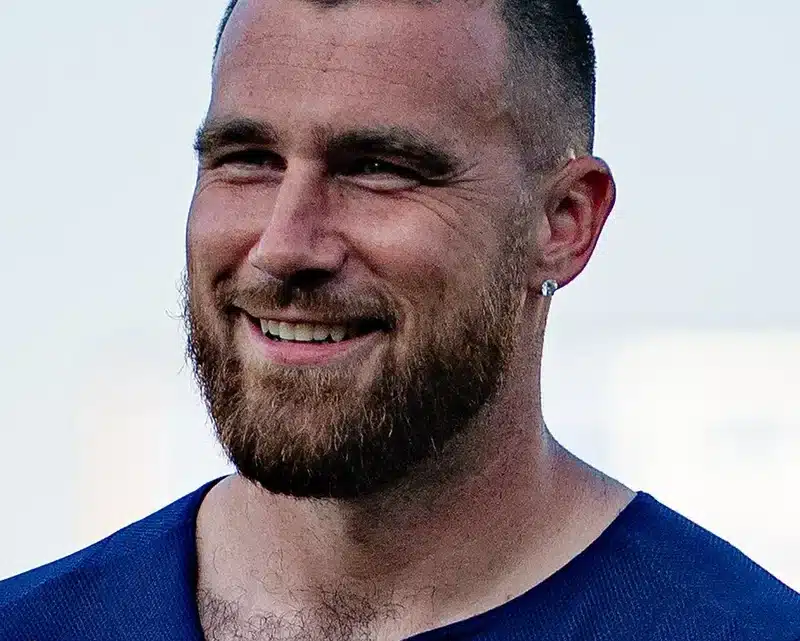Travis Kelce Biography: Age, Net Worth 2026, Height, Taylor Swift, NFL Stats & Career
