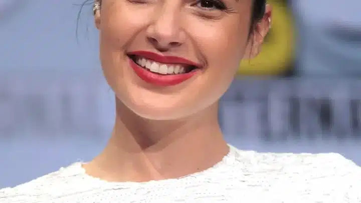 Dana Gadot Age: Gal Gadot’s Sister and Her Own Story