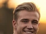 Erling Haaland's - Erling Haaland’s Girlfriend: Who Are They Da