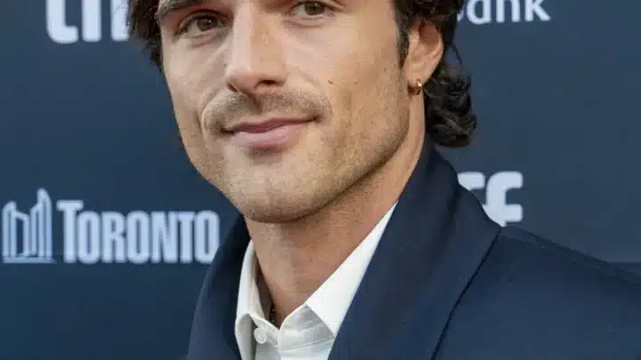 Jacob Elordi’s Height: The Tall Talent of Hollywood
