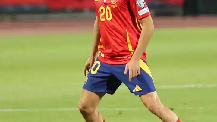 Meet Pedri’s Parents: The Canarian Family That Shaped a Midfielder