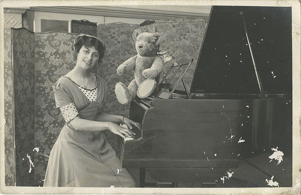 teddy Biography: Life, Career & Rise to Fame