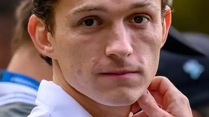 Tom Holland Height: How Spider-Man Sizes Up Off-Screen