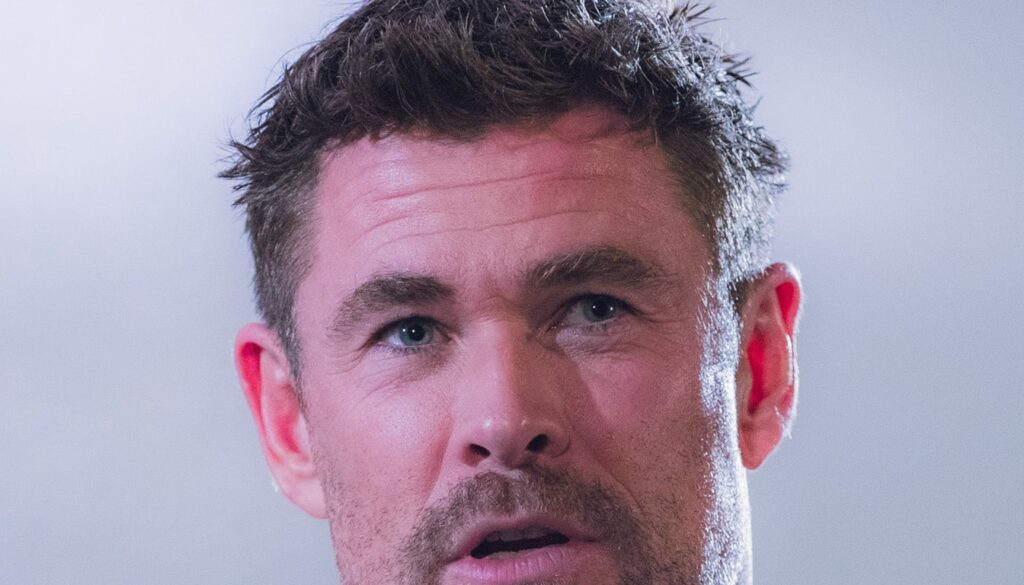 Chris Hemsworth - Net Worth 2026
