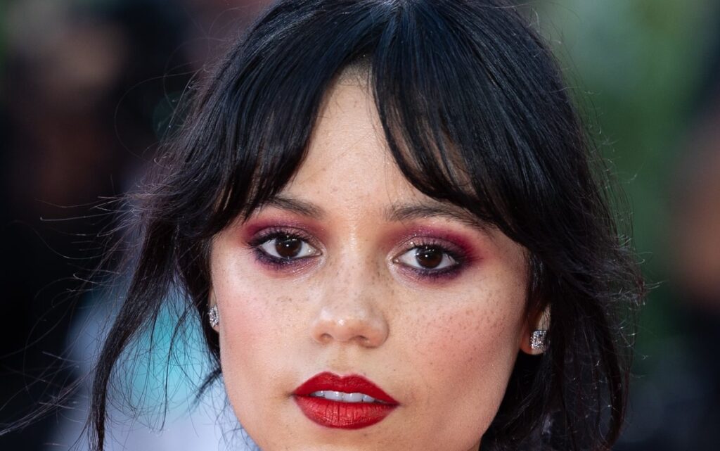 At 5’1″, Jenna Ortega Proves You Don’t Need Height to Own Hollywood At 5’1″, Jenna Ortega Proves You Don’t Need Height to Own Hollywood
