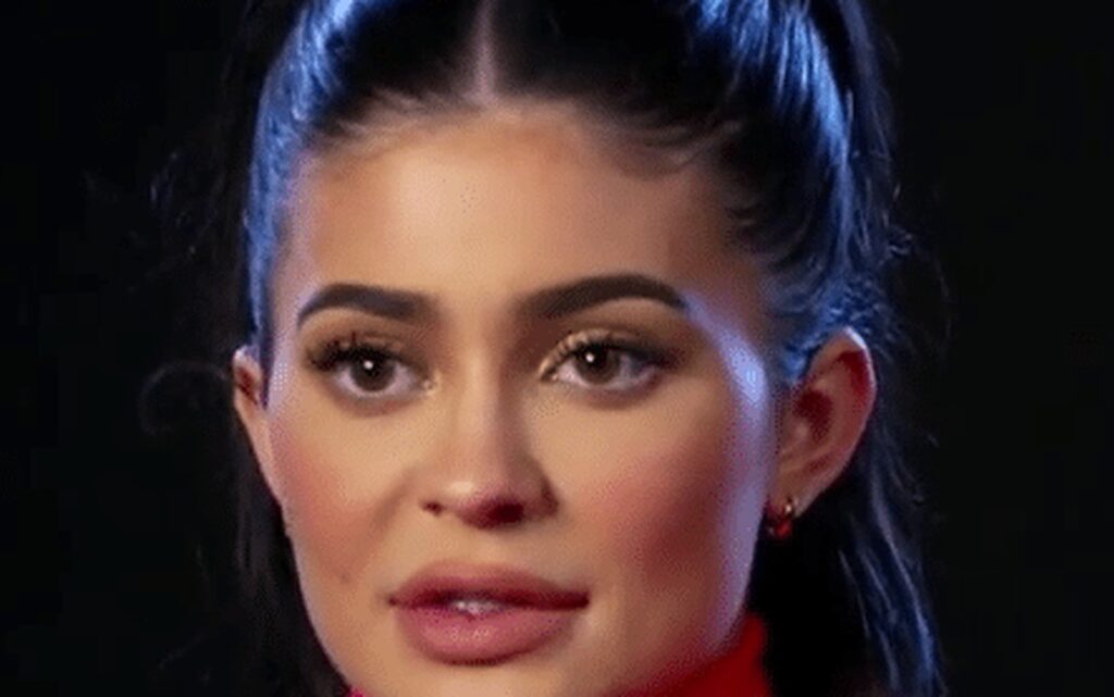 Kylie Jenner Net Worth 2026: The $800M Reality — Why “Billionaire” Was Premature