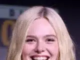 Elle Fanning - Photo 1