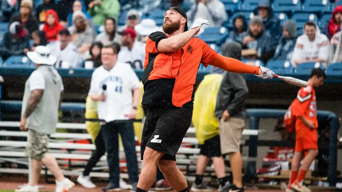 Travis Kelce - Travis Kelce