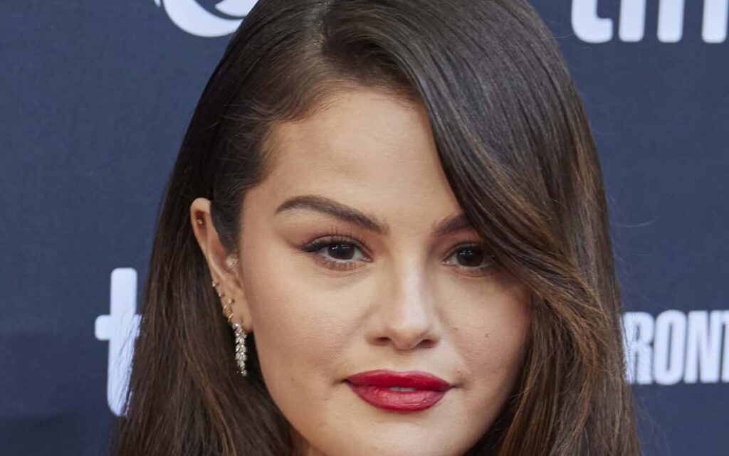 Selena Gomez Net Worth 2026: Rare Beauty Equity & the $1.2B Brand Valuation