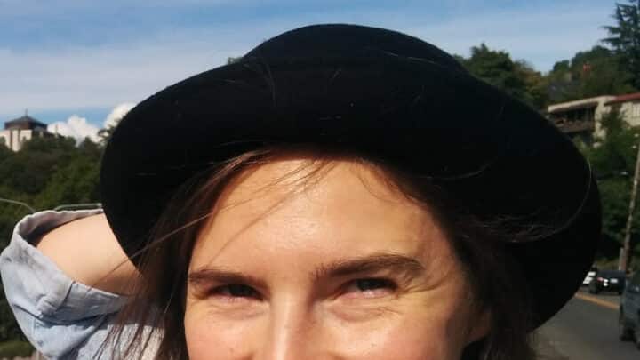 Amanda Knox: Beyond the Trial — Life, Career and $2.5M Net Worth