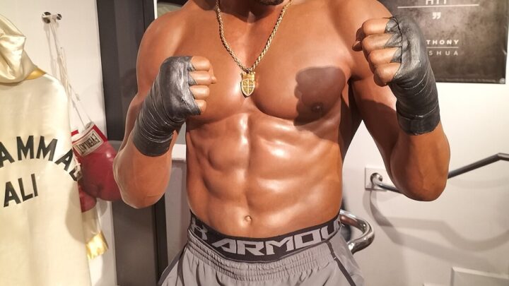 Anthony Joshua vs Tyson Fury Lifestyle and Private Jet Assets 2026: Luxury Living, Travel & High-End Lifestyle Compared