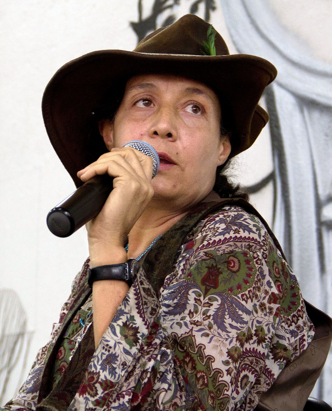 Astrid Cuevas - <a href=