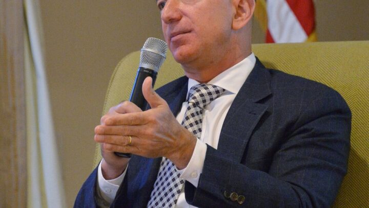 Jeff Bezos vs Bernard Arnault Who Is Richer in 2026: The Ultimate Wealth Showdown & Verdict