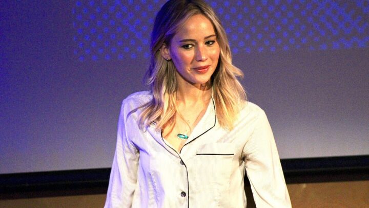 Jennifer Lawrence vs Emma Stone Lifestyle and Private Jet Assets 2026: Luxury Living, Travel & High-End Lifestyle Compared