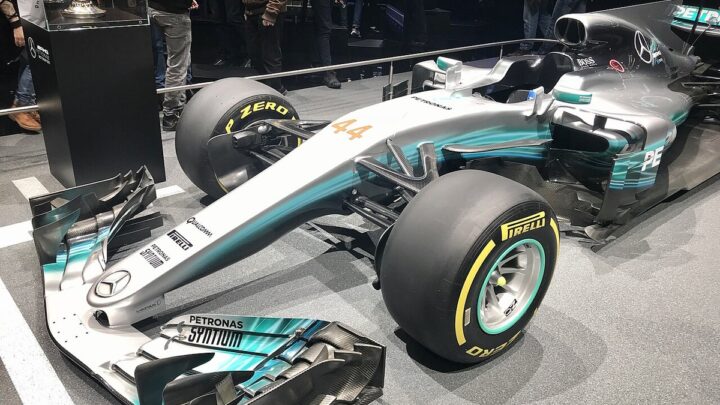 Lewis Hamilton vs Max Verstappen Who Is Richer in 2026: The Ultimate Wealth Showdown & Verdict