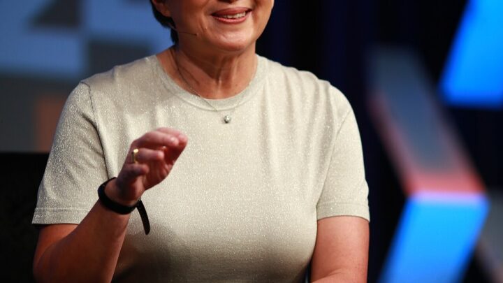 Tim Cook vs Lisa Su Financial Legacy Analysis 2026: Generational Wealth & Long-Term Financial Impact