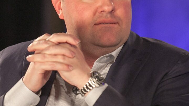 Marc Andreessen vs Naval Ravikant Career Earnings Comparison 2026: Lifetime Earnings & Career Revenue Breakdown