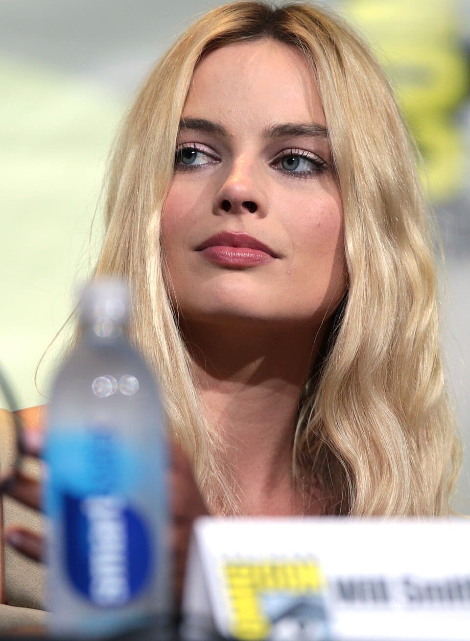 Margot Robbie vs 2026 Wealth Comparison