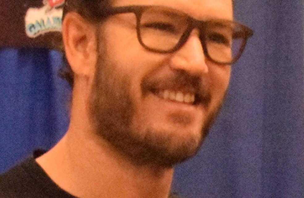 Mark-Paul Gosselaar’s Dating History Through the Years