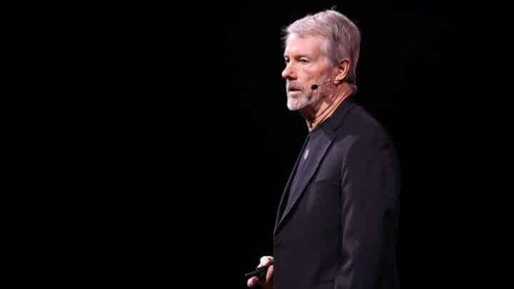Brian Armstrong vs Michael Saylor Financial Legacy Analysis 2026: Generational Wealth & Long-Term Financial Impact