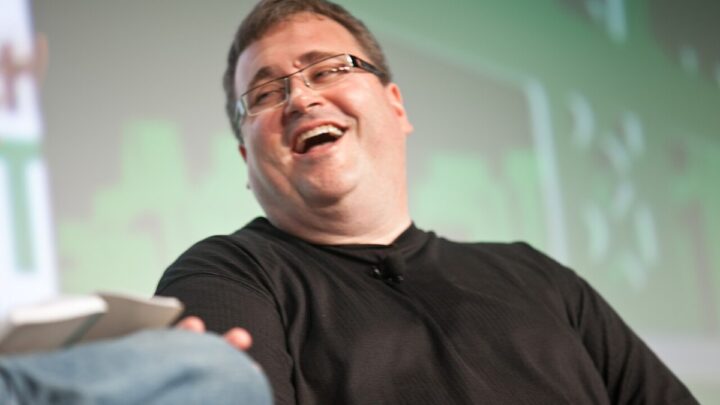 Peter Thiel vs Reid Hoffman Brand Value and NIL Valuation 2026: Personal Brand Worth & Marketability Analysis