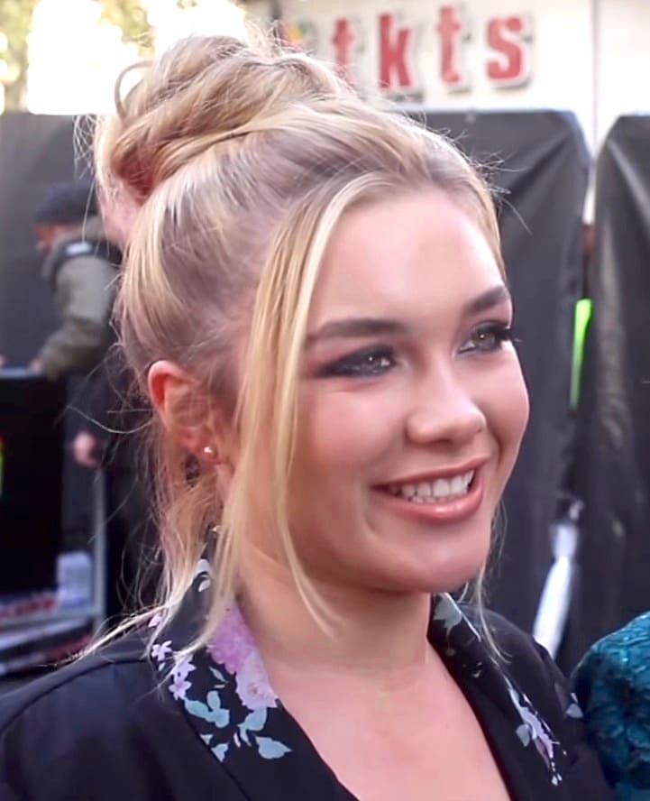 Florence Pugh - How Florence Pugh Career Milestones Comp