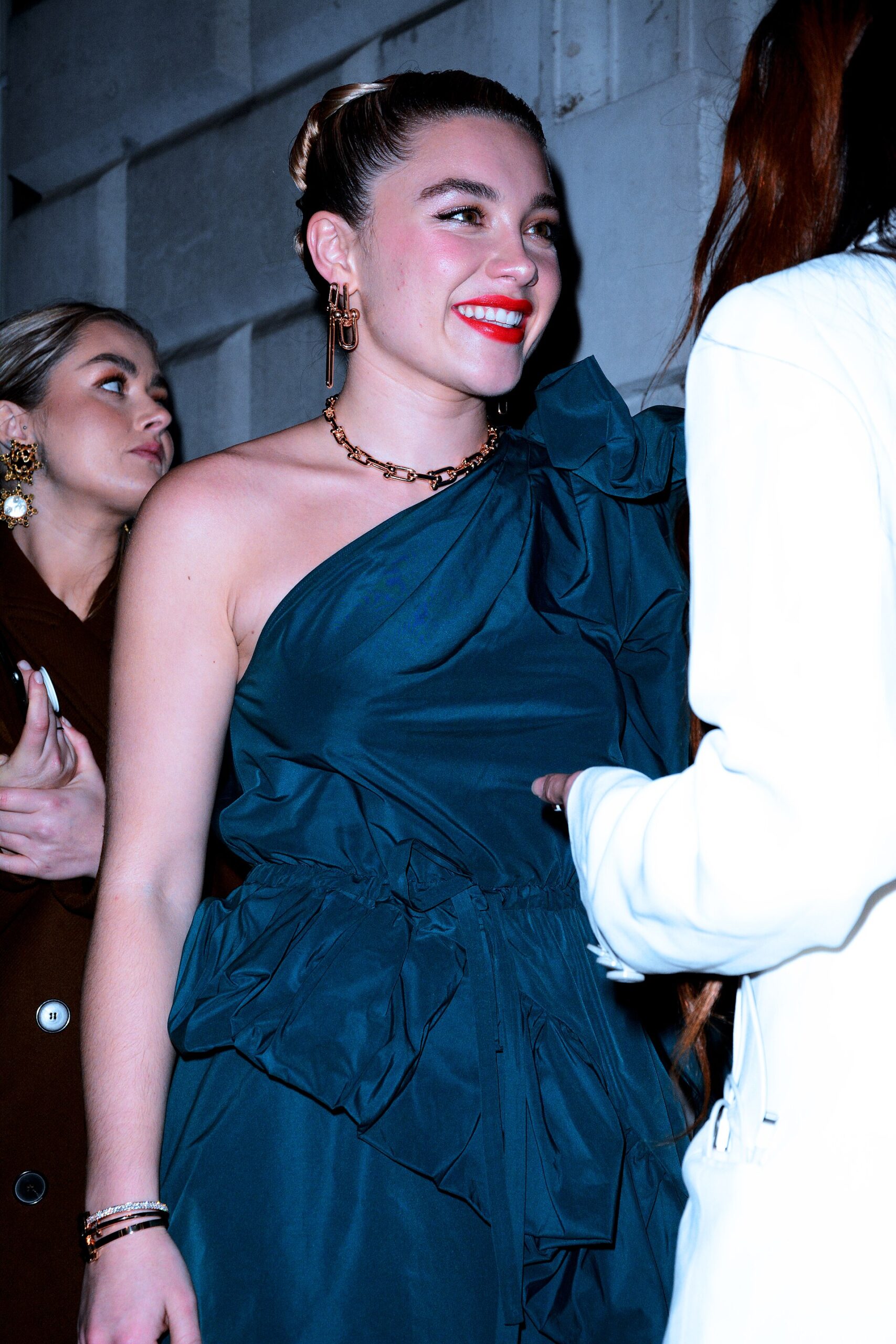 Florence Pugh - People Also Ask