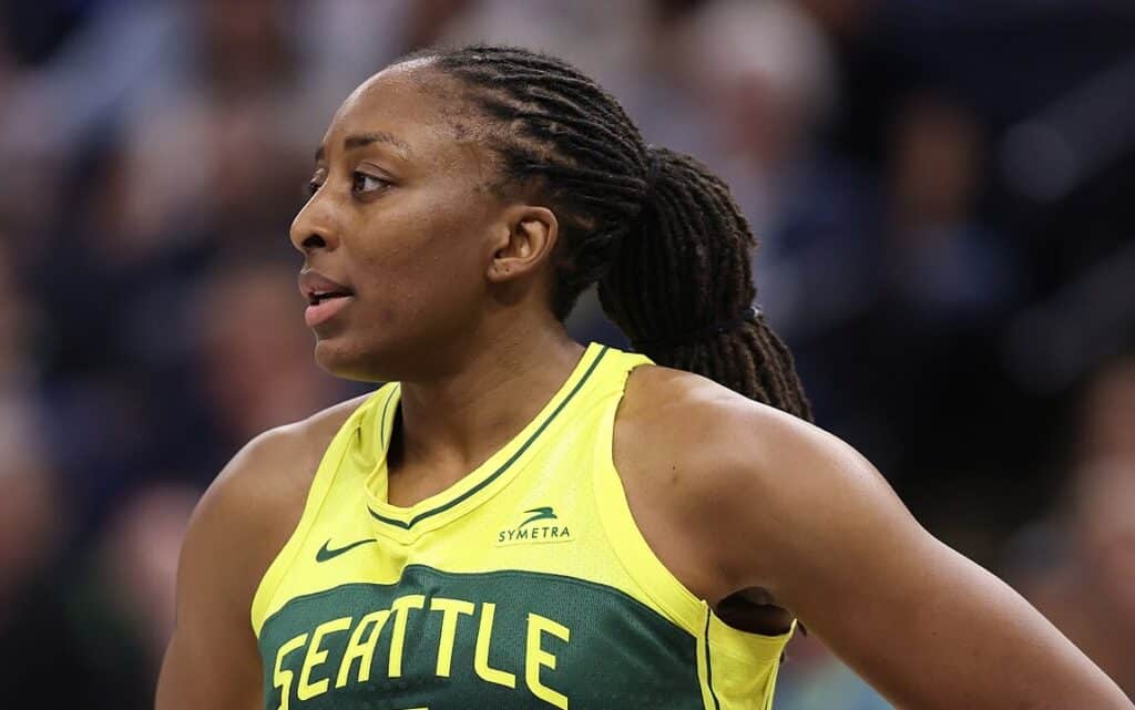 Nneka Ogwumike vs Chiney Ogwumike Net Worth 2026: Complete Wealth Breakdown & Financial Comparison Nneka Ogwumike vs Chiney Ogwumike Net Worth 2026: Complete Wealth Breakdown & Financial Comparison