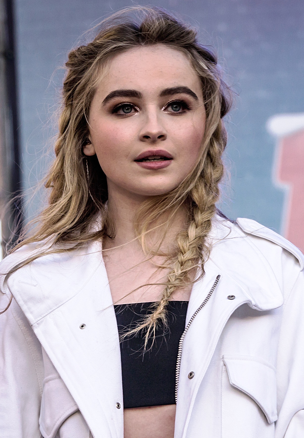 Sabrina Carpenter in TV studio