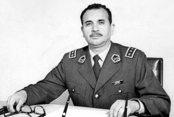 Cesar Mendoza Height: The Real Measurement Behind the Name