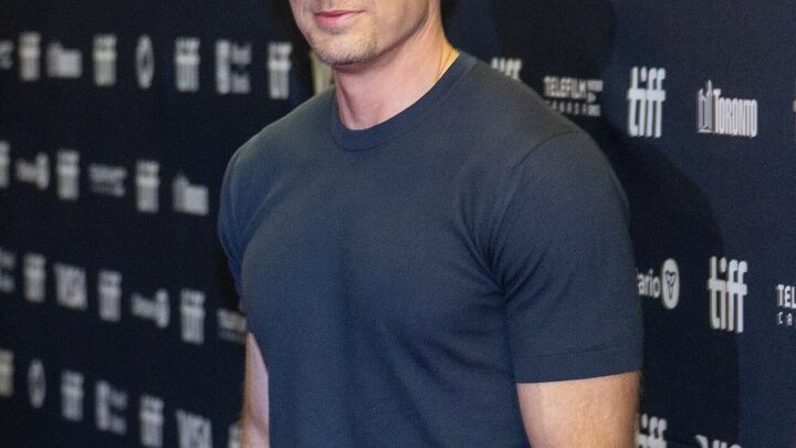 Who Is Chris Evans’s Wife? Marriage & Relationship Details